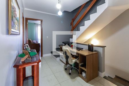 Corredor de casa à venda com 3 quartos, 225m² em Jardim Itu, Porto Alegre