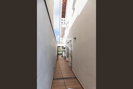 Casa à venda com 420m², 4 quartos e 7 vagasCorredor