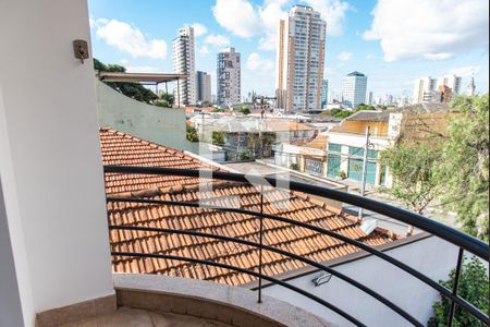 Casa à venda com 420m², 4 quartos e 7 vagasVaranda do quarto 2