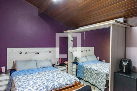 Casa à venda com 420m², 4 quartos e 7 vagasSuíte 2