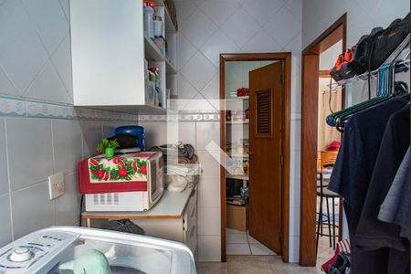 Casa à venda com 420m², 4 quartos e 7 vagasÁrea de serviço