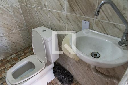 Casa à venda com 420m², 4 quartos e 7 vagasBanheiro/piscina