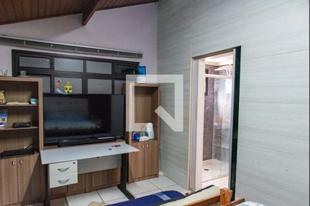 Casa à venda com 420m², 4 quartos e 7 vagasSuíte 2