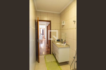 Casa à venda com 420m², 4 quartos e 7 vagasBanheiro