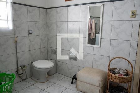 Casa à venda com 250m², 4 quartos e 4 vagasBanheiro