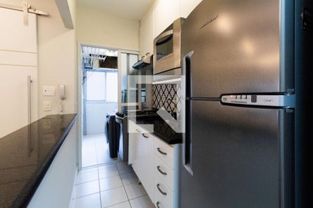 Apartamento para alugar com 65m², 2 quartos e 2 vagasCozinha - geladeira