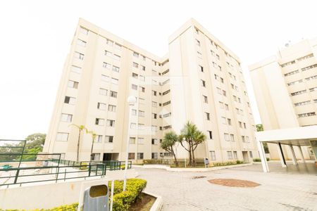 Apartamento para alugar com 80m², 3 quartos e 1 vaga Apartamento para alugar com 80m², 3 quartos e 1 vagaFachada
