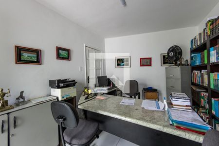 Casa à venda com 385m², 3 quartos e 3 vagasEscritório externo