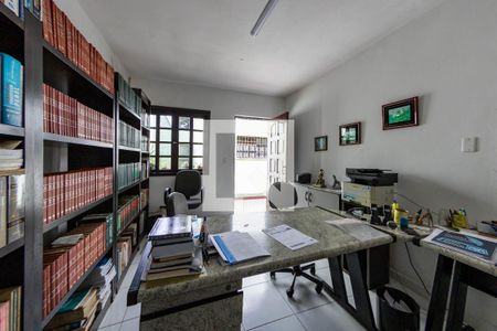 Casa à venda com 385m², 3 quartos e 3 vagasEscritório externo