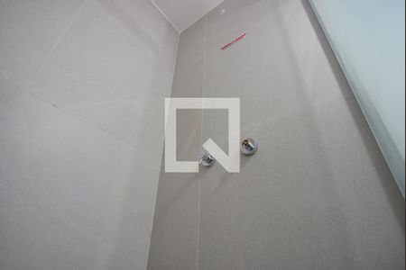 Banheiro da Suíte de apartamento para alugar com 2 quartos, 57m² em Passo da Areia, Porto Alegre