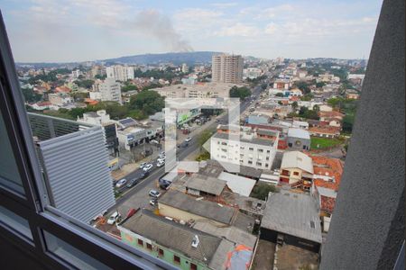 Sala - Vista de apartamento para alugar com 2 quartos, 57m² em Passo da Areia, Porto Alegre