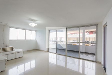 Apartamento para alugar com 203m², 3 quartos e 2 vagas Apartamento para alugar com 203m², 3 quartos e 2 vagasSala 2