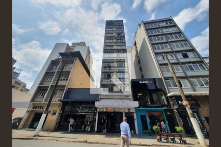 Apartamento à venda com 45m², 1 quarto e sem vagaFachada