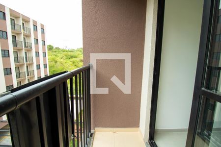 Varanda da Sala de apartamento para alugar com 2 quartos, 47m² em Jardim Pioneira, Cotia