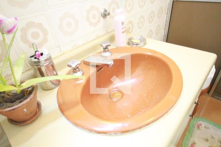 Casa à venda com 201m², 3 quartos e 3 vagassuíte quarto 2