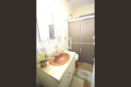 Casa à venda com 201m², 3 quartos e 3 vagassuíte quarto 2