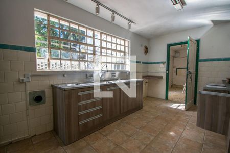 Casa à venda com 370m², 4 quartos e 3 vagasCozinha