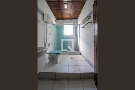 Casa à venda com 370m², 4 quartos e 3 vagasBanheiro Corredor