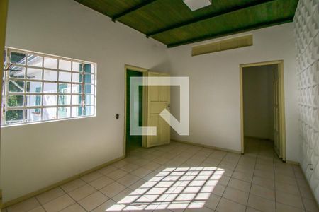 Casa à venda com 370m², 4 quartos e 3 vagasEdícula