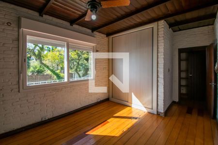 Casa à venda com 370m², 4 quartos e 3 vagasSuíte