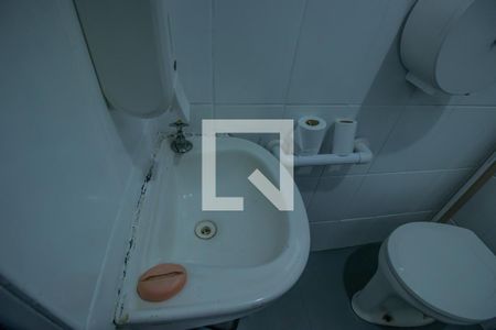 Casa à venda com 170m², 2 quartos e 2 vagasBanheiro de Serviço