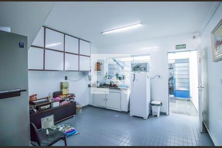 Casa à venda com 170m², 2 quartos e 2 vagasCozinha