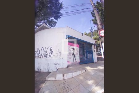 Casa à venda com 170m², 2 quartos e 2 vagasFachada