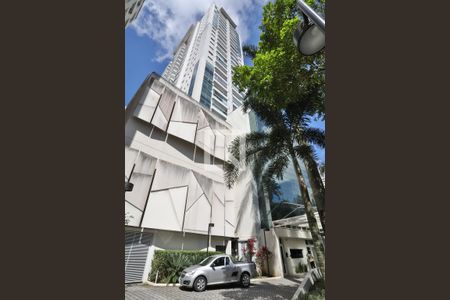 Apartamento para alugar com 47m², 1 quarto e 1 vaga Apartamento para alugar com 47m², 1 quarto e 1 vagaFachada