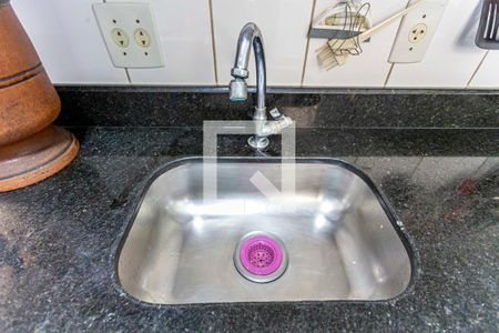 Casa à venda com 49m², 2 quartos e 1 vaga Casa à venda com 49m², 2 quartos e 1 vagaDetalhe da Cozinha