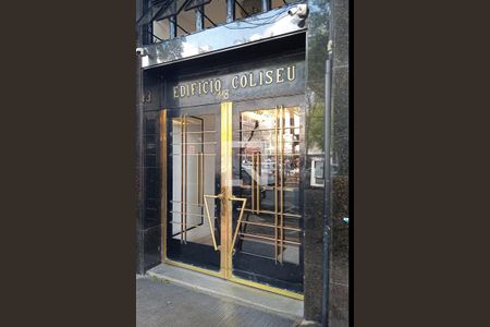 Apartamento à venda com 70m², 2 quartos e sem vagaFachada