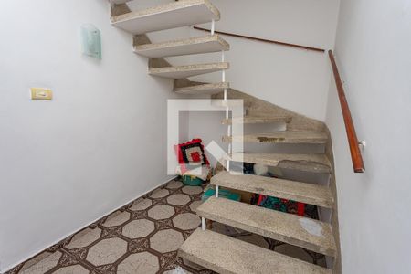 Escada de casa à venda com 3 quartos, 126m² em Piraporinha, Diadema