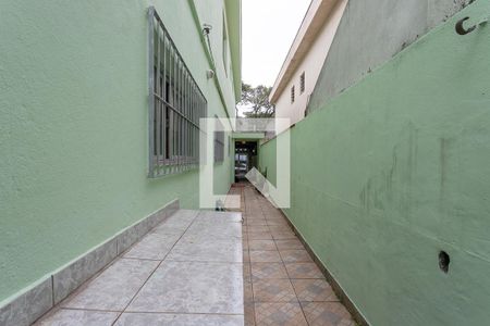 Casa à venda com 126m², 3 quartos e 2 vagasCorredor lateral