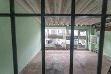 Vista da janela da sala de casa à venda com 3 quartos, 126m² em Piraporinha, Diadema