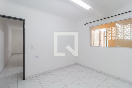 Quarto de casa para alugar com 1 quarto, 40m² em Jardim Estela, Poá