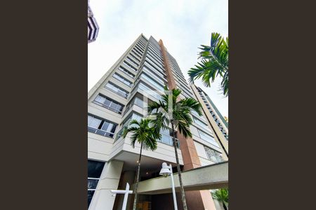 Apartamento à venda com 186m², 3 quartos e 4 vagasFachada