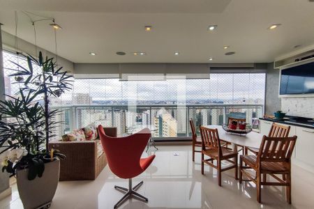 Apartamento à venda com 186m², 3 quartos e 4 vagasVaranda