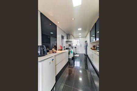 Apartamento à venda com 186m², 3 quartos e 4 vagasCozinha