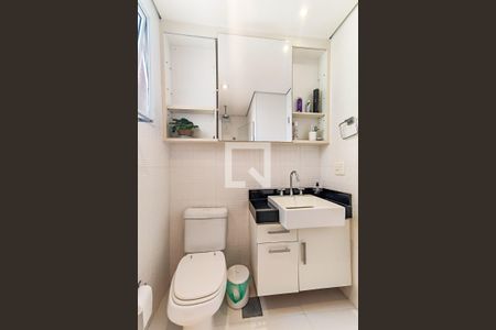 Apartamento à venda com 186m², 3 quartos e 4 vagasBanheiro da Suíte 2