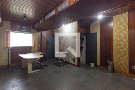 Studio de casa à venda com 5 quartos, 400m² em Jardim das Vertentes, São Paulo