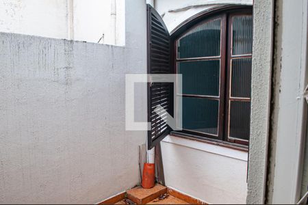 Casa de condomínio para alugar com 200m², 6 quartos e 2 vagasarea