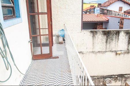 Casa de condomínio para alugar com 200m², 6 quartos e 2 vagasvaranda