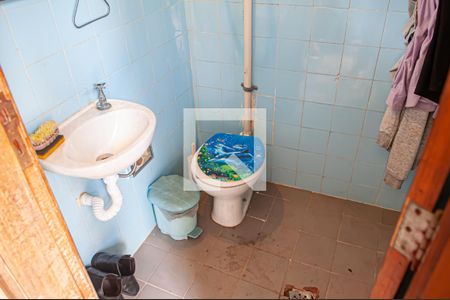 Casa de condomínio para alugar com 200m², 6 quartos e 2 vagasbanheiro