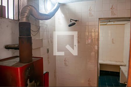 Casa de condomínio para alugar com 200m², 6 quartos e 2 vagassauna