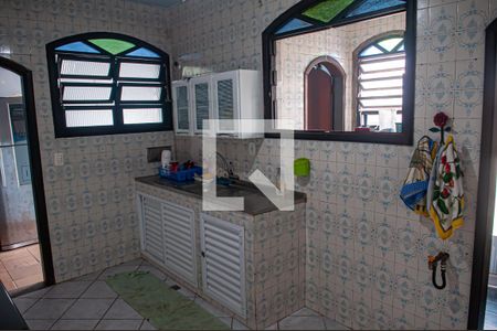 Casa de condomínio para alugar com 200m², 6 quartos e 2 vagascozinha