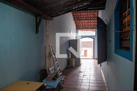 Casa de condomínio para alugar com 200m², 6 quartos e 2 vagascorredor