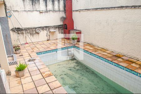 Casa de condomínio para alugar com 200m², 6 quartos e 2 vagaspiscina