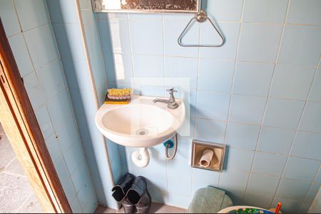 Casa de condomínio para alugar com 200m², 6 quartos e 2 vagasbanheiro