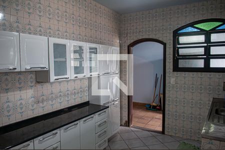 Casa de condomínio para alugar com 200m², 6 quartos e 2 vagascozinha