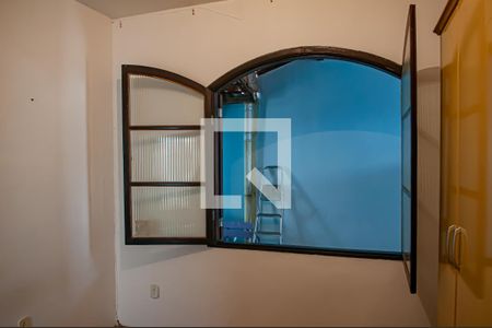 Casa de condomínio para alugar com 200m², 6 quartos e 2 vagasquarto 2