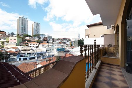 Sacada de casa à venda com 3 quartos, 300m² em Vila Campesina, Osasco